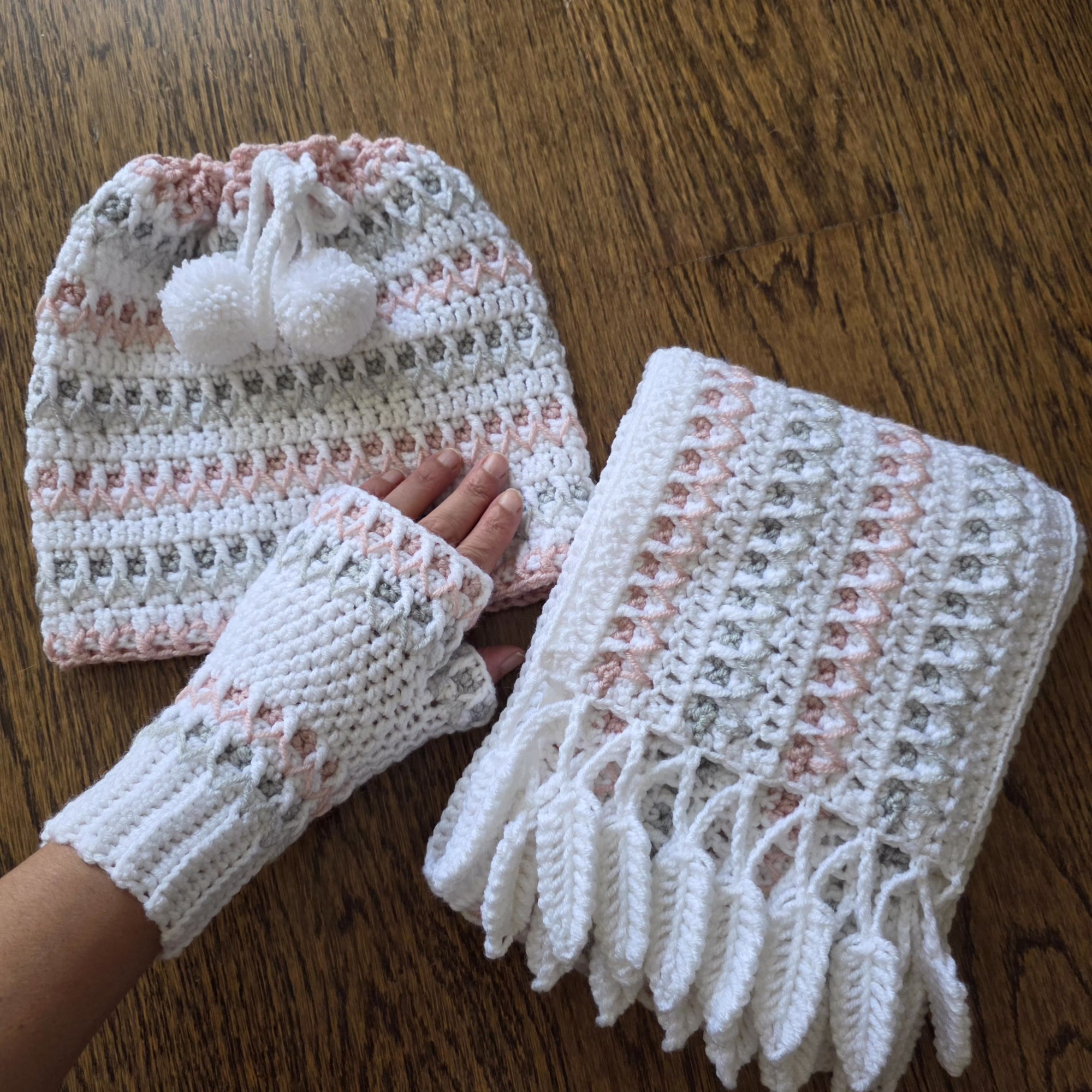 Crochet Hats, Scarves & Gloves
