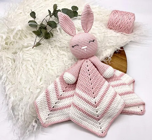 A beautiful crochet bunny lovey