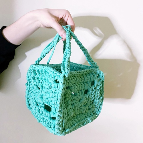 Simple Solid Granny