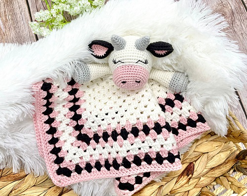 A cozy cow lovey