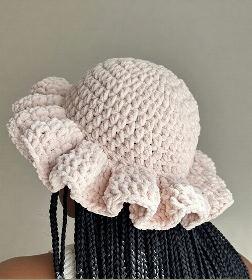 Crochet Cozy Ruffle Hat | Chenille Ruffle Hat | Beginner Friendly Crochet Hat Tutorial