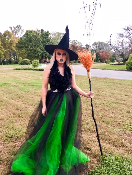 Stunning Halloween Costume 3