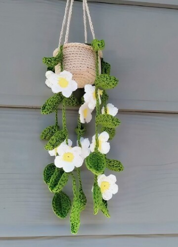 4 Crochet Daisy Vining Plant Free Patterns