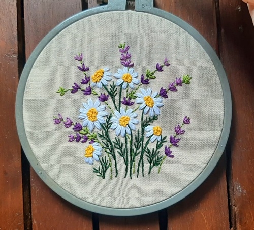 Daisy & Lavender flowers Hand Embroidery for Beginners