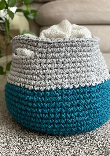 12 Crochet Floor Basket Free Patterns