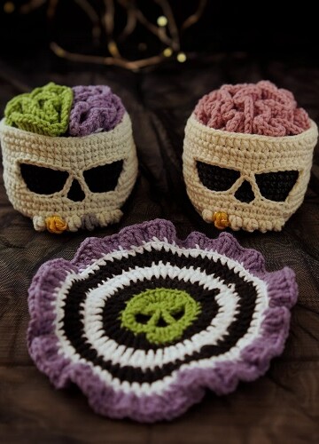 14 Crochet Halloween Coaster Free Patterns