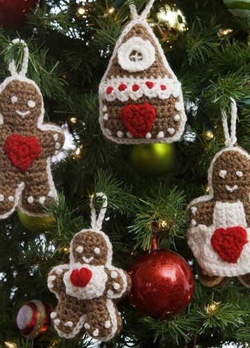 15 Free Christmas Tree Ornaments Crochet Patterns