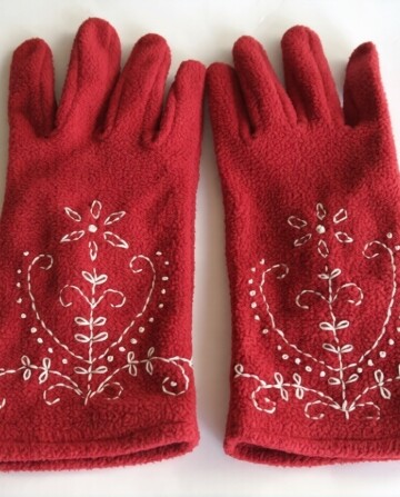 5 Embroidered Gloves Free Patterns
